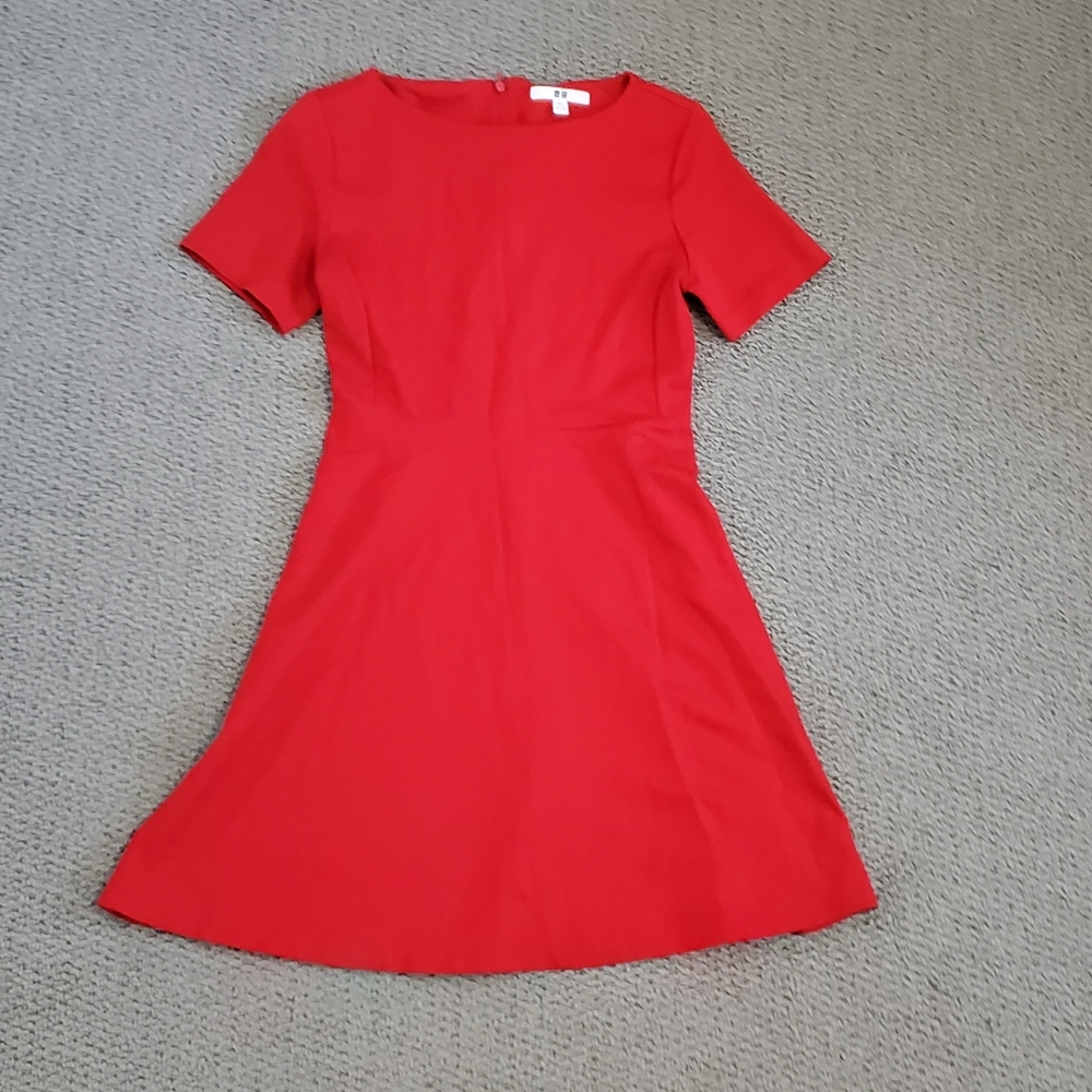 uniqlo red dress
